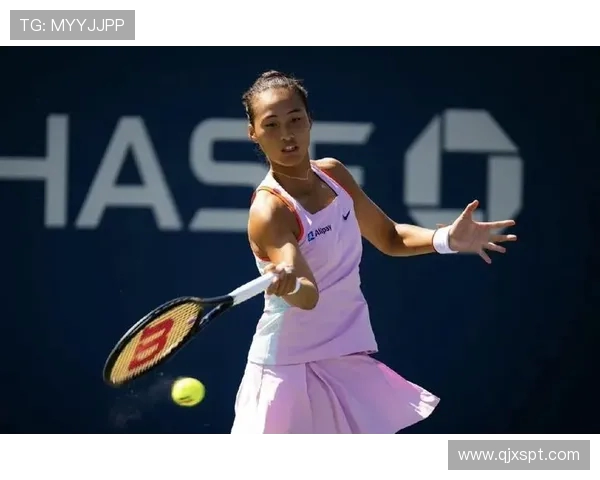 网球运动中的技巧与策略：从基础发球到高级战术的全面解析