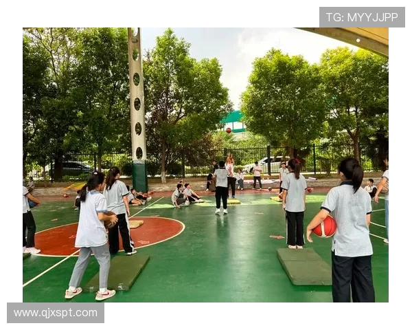 篮球运动的魅力与发展趋势分析：从技战术演变到全球化传播的多维度探讨