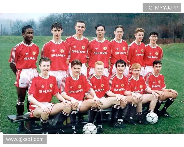 保罗·斯科尔斯：从英格兰足球传奇到战术大师的转型之路